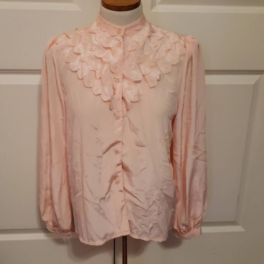 Butteung Vintage Womens Peach Lace Bib Button Down Padded Shoulder Blouse